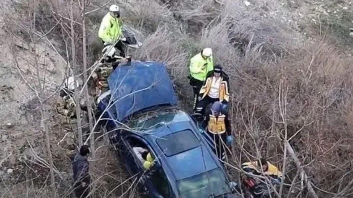 Ankara’da feci kaza: 1’i bebek 3 kişi hayatını kaybetti Ankara’da feci kaza: 1’i bebek 3 kişi hayatını kaybetti