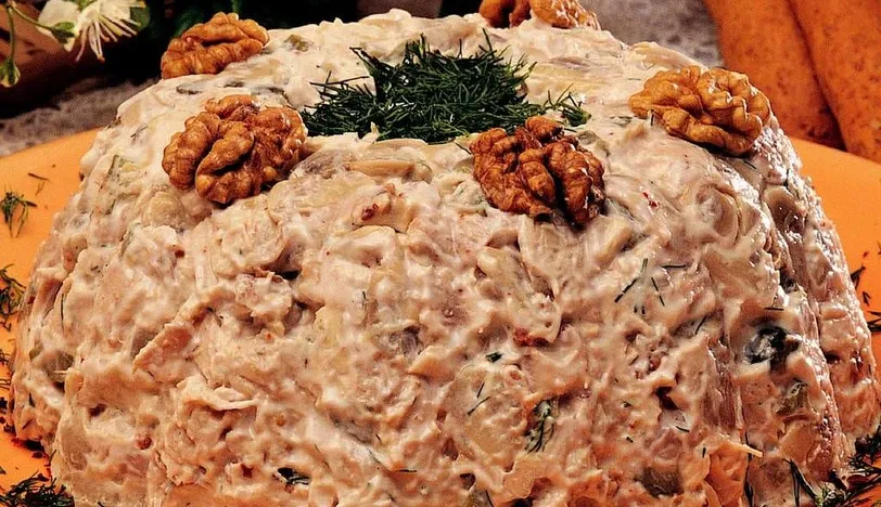 Yoğurtlu Tavuk Salata