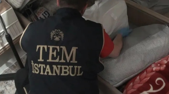 insani-yardim-diye-toplayip-teror-orgutune-aktardilar-8-supheli-operasyonla-yakalandi-1781242472942.jpg