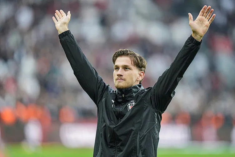 SON DAKİKA HABERİ: Beşiktaş dünya yıldızını yeniden istiyor! Hasan Arat’tan devre arası bombası… Semih Kılıçsoy’a da talip var!