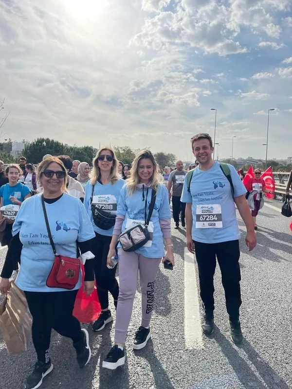 istanbul-maratonunda-akciger-kanserine-dikkat-cektiler-1667740940194.jpg