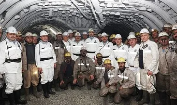Bakan Bayraktar maden işçileriyle iftar yaptı