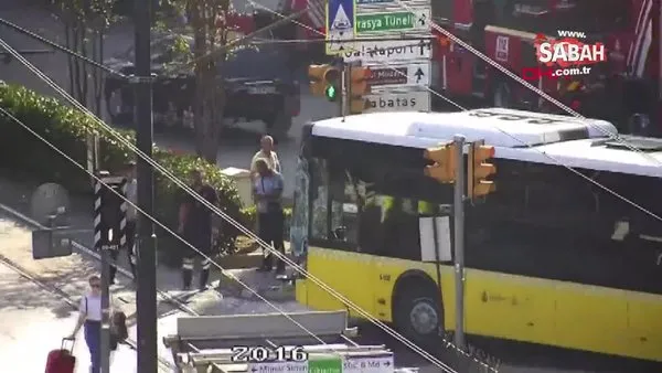 SON DAKİKA: Beyoğlu'nda İETT otobüsü tramvaya çarptı! | Video