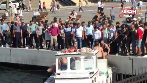 İstanbul Kadıköy’de denize düşen iki kadının kurtarılma anları kamerada