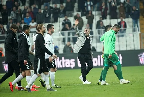 Erman Toroğlu: Beşiktaş’ta herkes kaybetti
