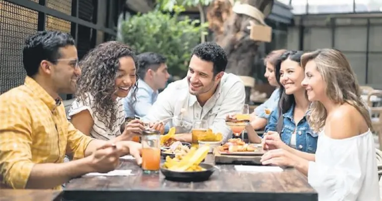 Sosyalleşmek beyni koruyor