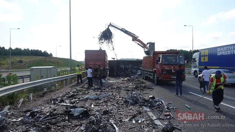 Kuzey Marmara Otoyolu’nda TIR devrildi