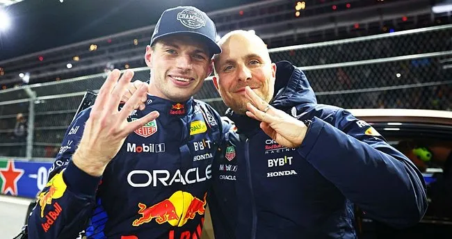 Formula 1’de Max Verstappen üst üste 4. kez şampiyon oldu