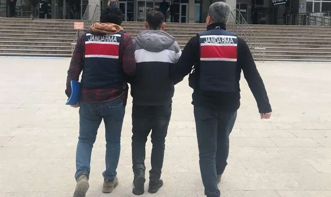 Yunanistan sınırında 2 PKK’lı yakalandı