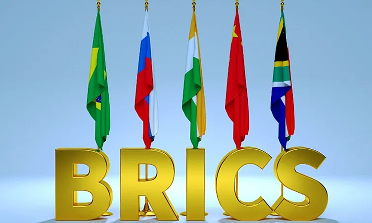BRICS Liderler Zirvesi toplandı: Ticarette dolarsızlık gündemde – Batı’ya karşı değiliz!