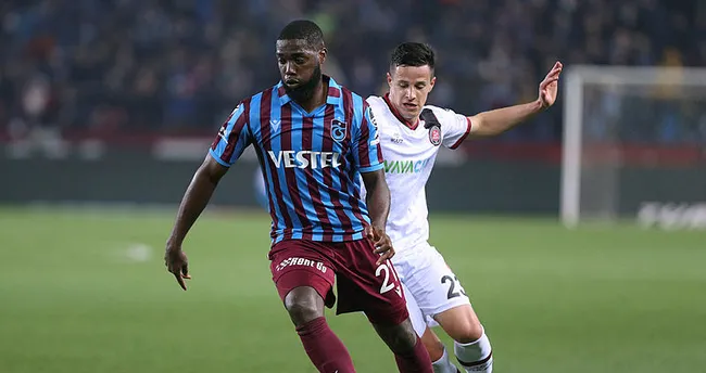 Trabzonspor’da Djaniny ile yollar ayrıldı Trabzonspor’da Djaniny ile yollar ayrıldı