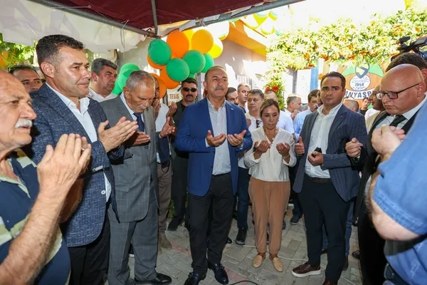 disisleri-bakani-cavusoglu-alanyaspor-altyapi-tesis-binasinin-acilisina-katildi-1662742445335.jpeg