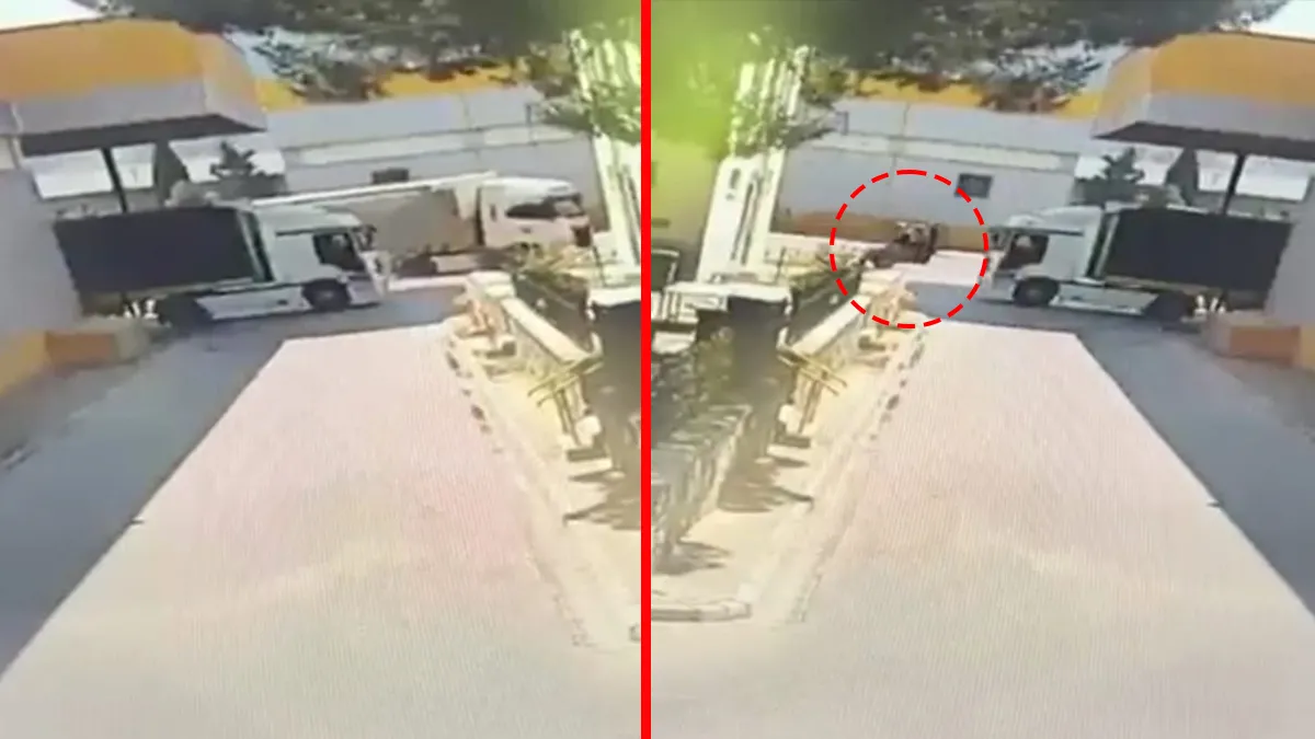 İzmir’de korkunç kaza kamerada! Tır ile forklift çarpıştı: Sürücü metrelerce sürüklendi! İzmir’de korkunç kaza kamerada! Tır ile forklift çarpıştı: Sürücü metrelerce sürüklendi!