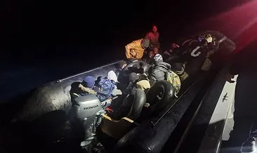 Ayvalık'ta Sahil Güvenlik ekipleri, 35 düzensiz göçmeni yakaladı #balikesir