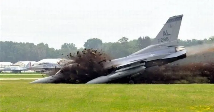 ABD’de F-16 askeri gösteri uçağı kaza yaptı