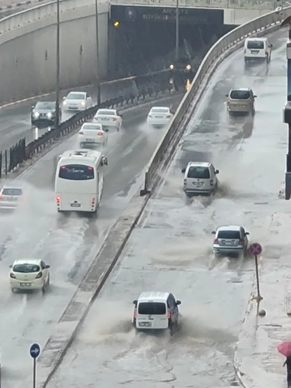 Meteoroloji’den son dakika hava durumu uyarısı! Bulutlar yüklü geliyor...