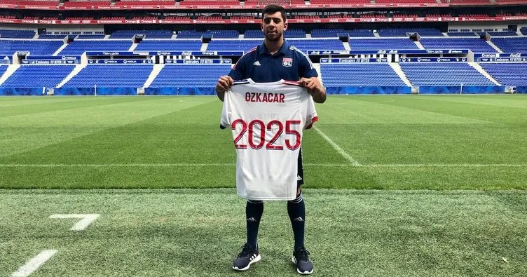 Cenk Özkacar’dan Olympique Lyon’a 5 yıllık imza