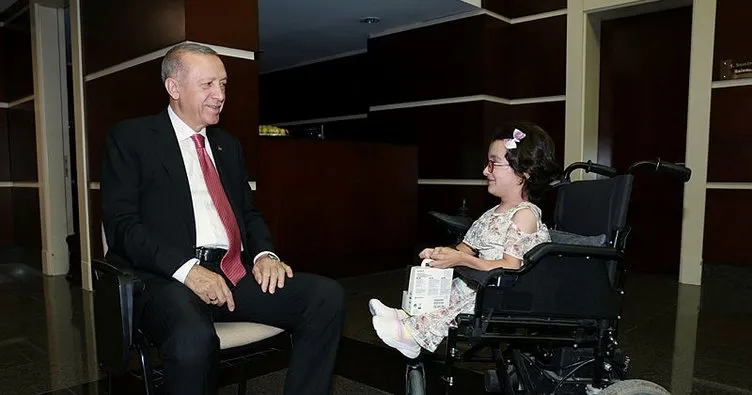 Başkan Erdoğan cam kemik hastası Hira Cinali ve ailesini kabul etti