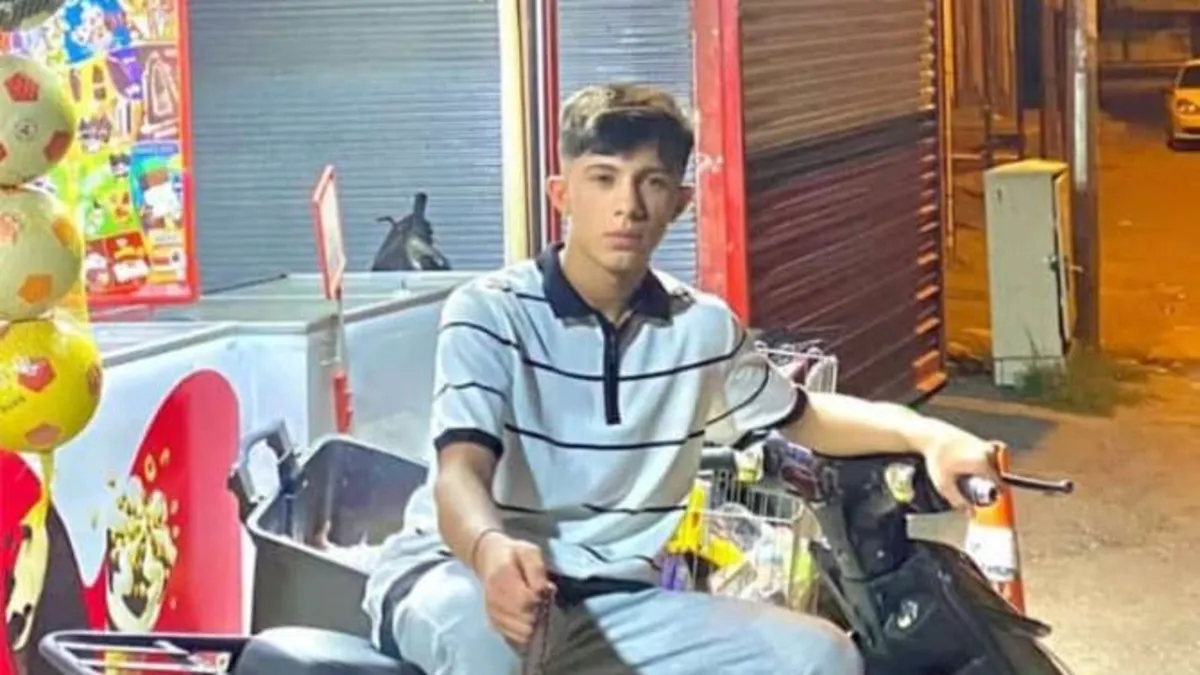 Viranşehir’de doğum günü kutlaması facia ile sonuçlandı: 17 Yaşındaki genç hayatını kaybetti Viranşehir’de doğum günü kutlaması facia ile sonuçlandı: 17 Yaşındaki genç hayatını kaybetti