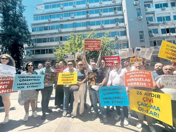 kentte-ak-parti-belediyeciligi-basliyor-izmirin-makus-talihi-degisecek-1791404458409.jpeg