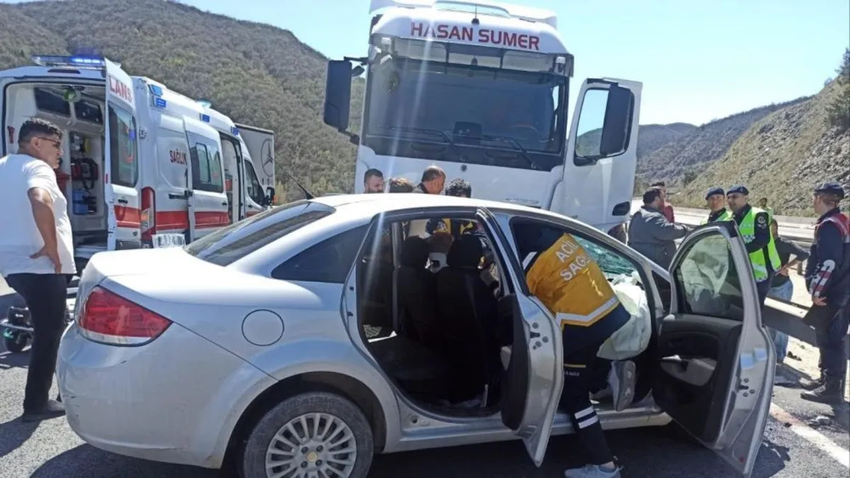 Bilecik'te zincirleme trafik kazası: 1 kişi yaralandı Bilecik'te zincirleme trafik kazası: 1 kişi yaralandı