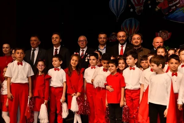 gumushanede-23-nisan-coskusu-106-yil-gururla-kutlandi-1776956905189.jpg