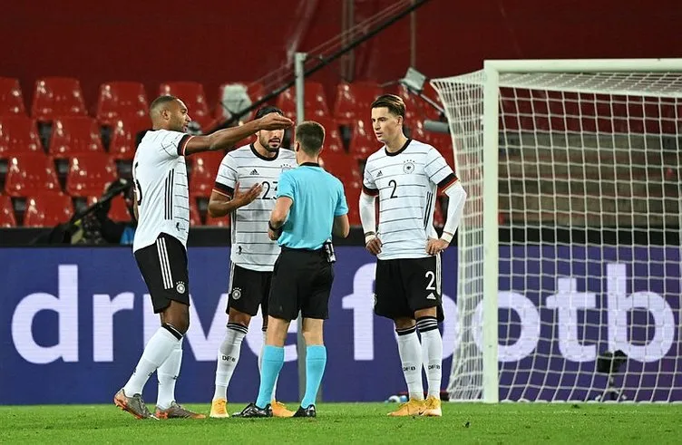 Emre Can'ın hareketine sosyal medyada büyük tepki!