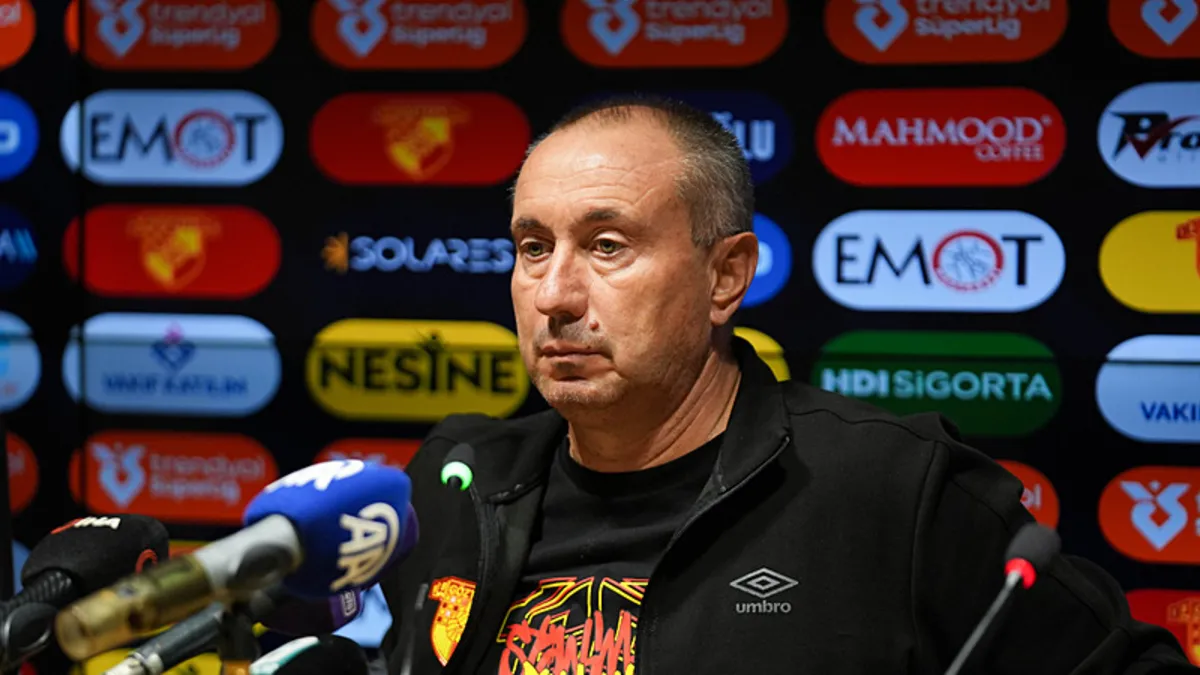 Stanimir Stoilov: Basit hatalar yaparsak sonuç böyle oluyor Stanimir Stoilov: Basit hatalar yaparsak sonuç böyle oluyor