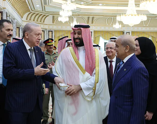 son-dakika-baskan-erdogandan-mekke-savunma-anlasmasi-paylasimi-tum-kardes-ulkelerin-katilimina-aciktir-1786112111421.jpg