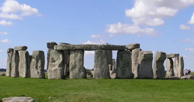Stonehenge’teki dev kayalar doğal olabilir mi?