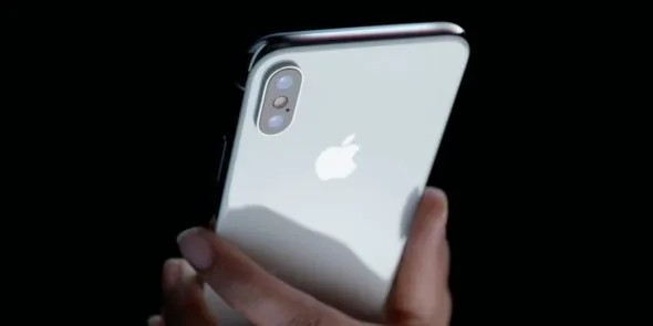 Apple üç yeni iPhone'la rakiplerini sollayacak!