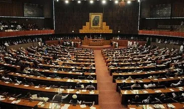 Pakistan’da 261 siyasetçinin milletvekilliği askıya alındı!