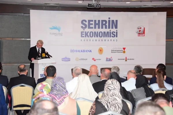 a-haberden-kahramanmarasta-sehrin-ekonomisi-paneli-1785507875766.jpg