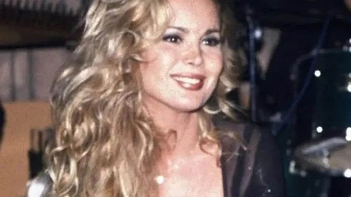 Ünlü sanatçıdan ’harika’ pozlar!