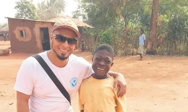 Dünya ona ağlıyor