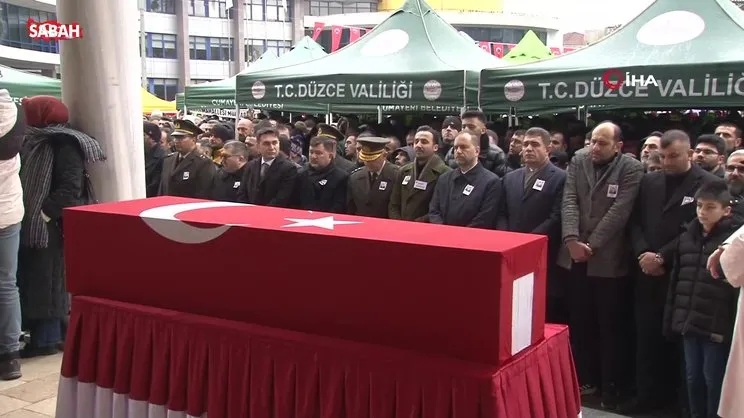 Şehit Uzman Çavuş Mustafa Bazna son yolculuğuna uğurlandı | Video