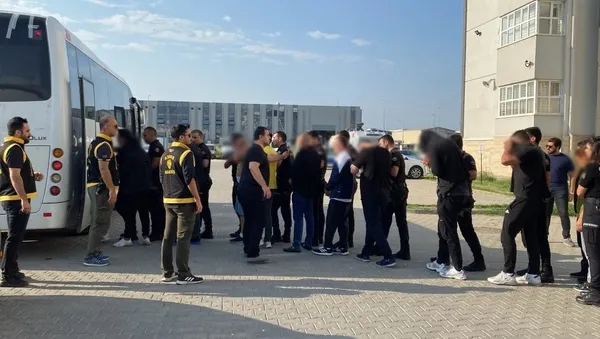 aydinda-dev-fuhus-operasyonu-30-ekip-200-personel-katildi-1694159173395.jpg Aydın'da dev fuhuş operasyonu: 28 gözaltı