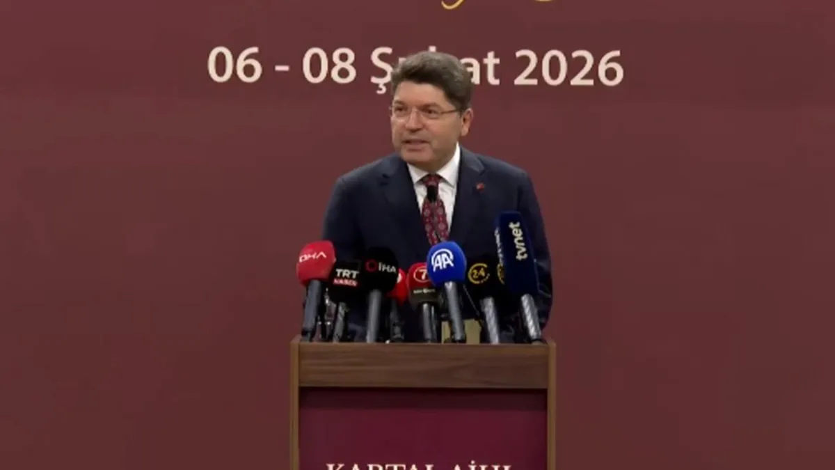 Bakan Tunç Meclis Simülasyonu Programı’nda konuşma yaptı