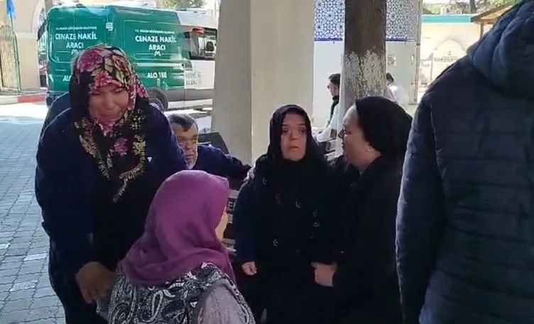 Ali Aras’tan üzücü haber geldi ! Anne Ayşegül Çelik acı haberi Aras’ımız melek oldu... sözleriyle paylaştı!