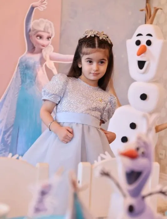 Mehmet Ali Erbil’in biricik torunu Elisa büyüdü okullu oluyor! Mehmet Ali Erbil paylaştı Elisa’ya Maşallah yorumları yağdı!