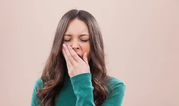 Biri esneyince neden biz de esneriz?