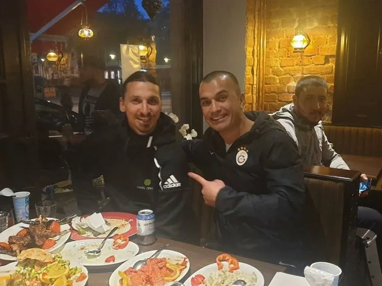 Zlatan Ibrahimovic iftar sofrasında! İşte o keyifli anlar