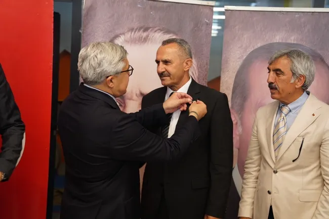 ak-parti-genel-baskan-yardimcisi-yayman-nato-zirvesi-turkiyenin-kuresel-dunya-sahnesine-cikmasinin-isareti-old-1783785390368.jpg AK Parti Genel Başkan Yardımcısı Yayman: NATO zirvesi Türkiye'nin küresel dünya sahnesine çıkmasının işareti oldu