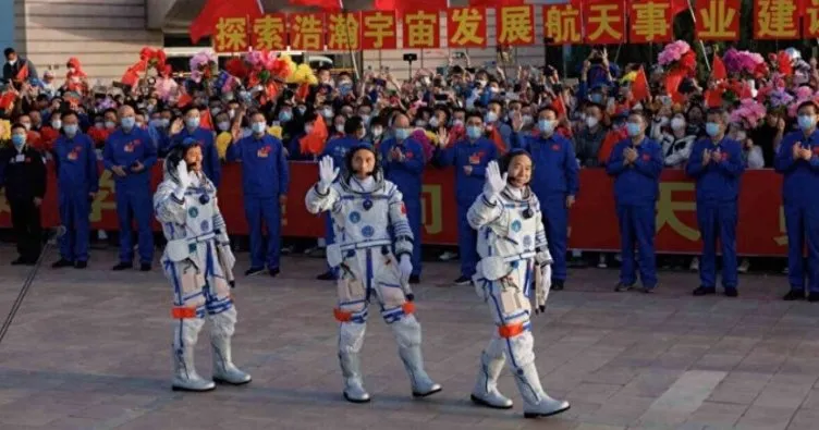 Çin uzay istasyonuna yeni ekip yolladı: Uzay-zaman testleri için harekete geçecekler