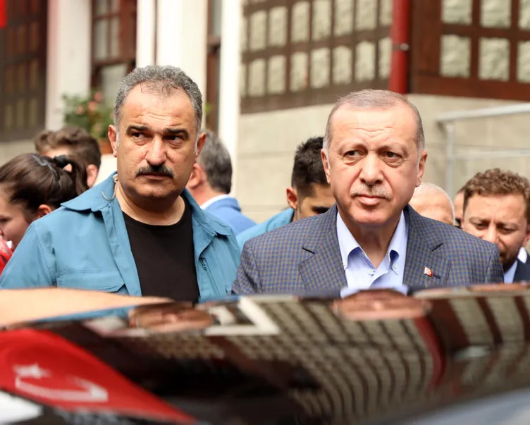 Başkan Erdoğan'a Rize ve Trabzon'da vatandaşlardan yoğun ilgi