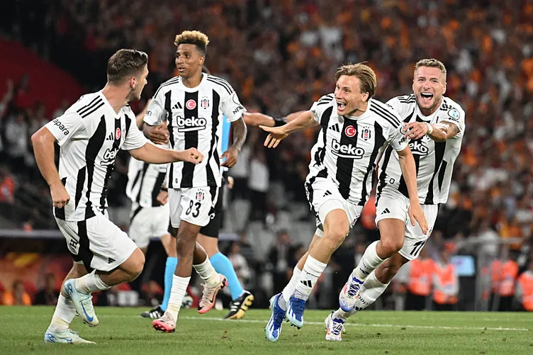 Fenerbahçe U-19 oyuncusu Efekan Karayazı'dan flaş Galatasaray paylaşım! Süper Kupa sonrası...