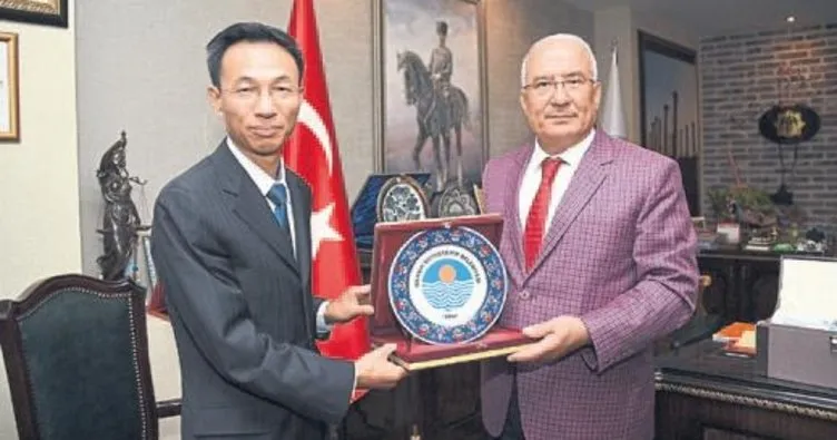 Çin Büyükelçisi YU Mersin’e hayran kaldı