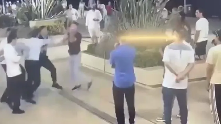 İstanbul’da çayım geç geldi kavgası: İş adamı havaya ateş açtı