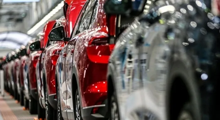 otomobiller-icin-yeni-duzenleme-otv-oranlari-ne-kadar-oldu-iste-merak-edilen-detaylar-1753338511078.jpg Son dakika | Otomobiller için yeni düzenleme: ÖTV oranları ne kadar oldu? İşte merak edilen detaylar