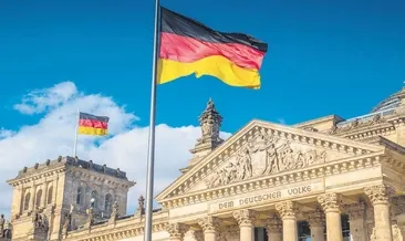 Eski başbakan ABD muhbiri çıktı